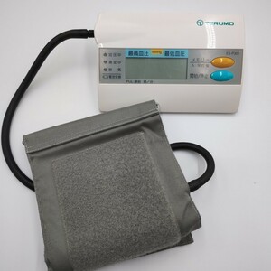 テルモ TERUMO 電子血圧計 ES-P302 血圧計 デジタル血圧計