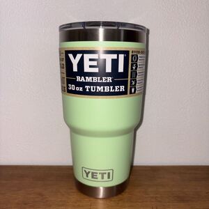  YETI イエティ ランブラー タンブラー 保温 保冷 アウトドア 水筒 ボトル 30オンス KEYLIME