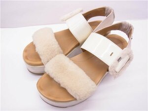 ◎ UGG ◎　アグ　フラッフチェラ　厚底サンダル　23cm　ボア　ホワイト系　◎USED