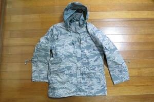 ★☆米軍放出品 実物 　ABU　PARKA　,COLDWEATHER GORE-TEX　迷彩パーカー　MEDIUMーREGULA　-A183☆★