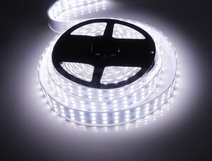 12V用 SMD5050 3列 LED テープライト 5m 白 ホワイト 切断可能 防水 劣化防止 カバー フレキシブル 柔軟 防水 照明 イルミ / 146-38 NA*