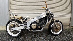 【FZR1000改 色々関連部品】活用できる方、入札お待ちしております。