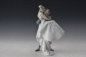 リヤドロ　≪永遠の愛≫　ウエディングドレス 結婚式　定価１３万円 　LLADRO　9210 美品｜リヤドロ買取 小川処堂