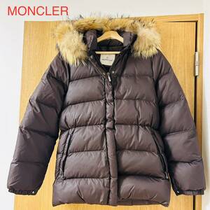 MONCLER モンクレール　ダウン　ダウンジャケット　ダウンコート　ファー　アウター