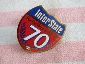 2607 多分未使用 ESSO カーバッジ　InterState 70周年記念？ 昭和 旧車 レトロ 発送：レターパック ライト 430円