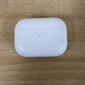 中古品 Apple Airpods Pro 第2世代 A2698 MagSafe 充電ケース Lightning 2022年製 エアーポッズ イヤホン・ヘッドフォン