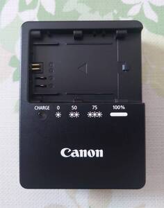 Canon キヤノン カメラ用充電器 バッテリー チャージャー LC-E6 動作確認済み