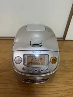 ZOJIRUSHI 象印マホービン NP-RK05型 圧力IH 炊飯器 3合