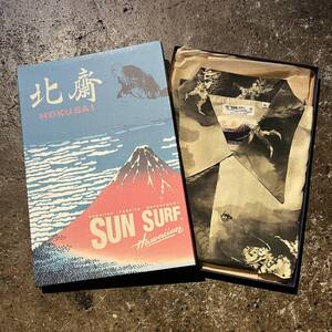 SUN SURF SPECIAL EDITION 葛飾北斎 富士越の龍図 サンサーフ アロハシャツ ハワイアンシャツ 墨顔料 HOKUSAI SS38713 