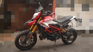 ドゥカティ　ハイパーモタード９３９SP　Ducati Hypermotard 939SP　２オーナー車　前後オーリンズ　グリップヒーター付　ガレージ保管