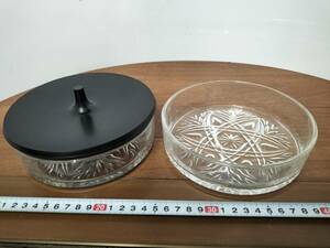 コレクション　昭和　レトロ　アンティーク　料理皿　2段　蓋つき　ガラス皿　デザイン硝子　未使用