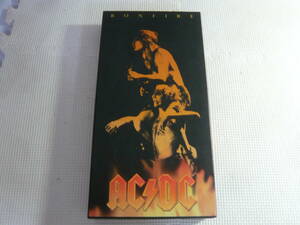 ユ）CD4枚セット《AC/DC：BONFIRE ボン・ファイアー 　ポスター付属》中古