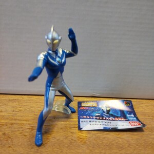 ウルトラマンコスモス HG ウルトラマン ガシャポン / ゴジラ、ガメラ、超動、怪獣名鑑、特撮大百科、東宝怪獣コレクション、一番くじ等