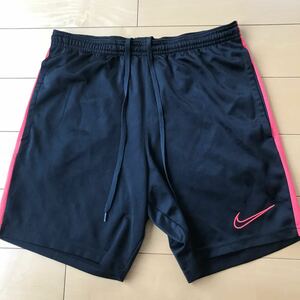 キッズ　NIKE ナイキ ハーフパンツ サッカー　165cm used