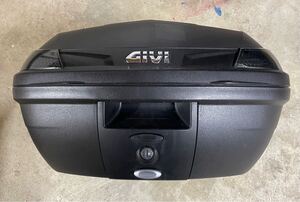 GIVI ジビ トップケース リアボックス 47L バックレスト・インナー付き