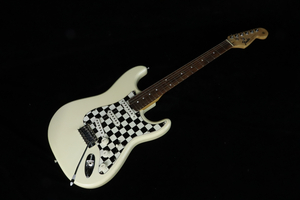 Fender フェンダー エレキギター STRATOCASTER ORIGINAL Costom Body ホワイト ブラック 弦楽器 市松模様 030IWQIB37