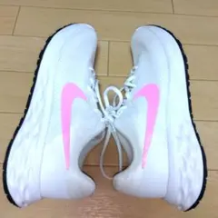 NIKE　ナイキ　スニーカー　靴　レディース　ピンク　 ホワイト