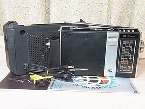  National Panasonic 【 RF-858 】大型フェライトアンテナ搭載の高感度設計 AC-BATTERYの2電源方式 ＦＭ76～94MHz受信可能 管理22091619