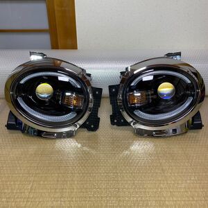 ★ほぼ新車外し　美品　スズキ　SUZUKI ワゴンR スマイル　MX81S MX91S　純正　LED　ヘッドライト　ランプ　W6079 左右セット★