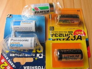 カメラ用　Panasonic・FUJIFILM　リチウム電池　CR123A　２個1セット　中古３個おまけ
