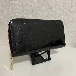 LOUIS VUITTON ルイヴィトン　モノグラム ヴェルニ　ラウンドファスナー ジッピーウォレット 長財布 ブラック系