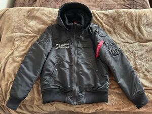 1円スタート！「ALPHA INDUSTRIES フーテッドリブジャケット TA1397-001 Lサイズ」数回着用のみの極上品！