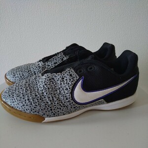 男女OK●NIKE フットサルシューズ23cm　マジスタ●サッカートレーニングシューズ ナイキ　MAGISTA