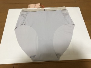 ★新品トリンプ、AMO