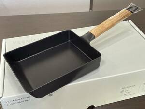 ★【新製品 20cm 角型フライパン 玉子焼き器】バーミキュラ ♯20 EGG & TOAST PAN エッグ＆トーストパン 柄：オーク材 FPET-OK★新品