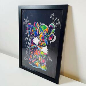 【黒額付きポスター】KAWS(カウズ)11 ベアブリック(A4サイズ)