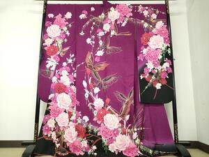 平和屋着物●豪華振袖　駒刺繍　舞蝶花文　暈し染め　金銀彩　銀通し地　正絹　逸品　DAAJ9492ps