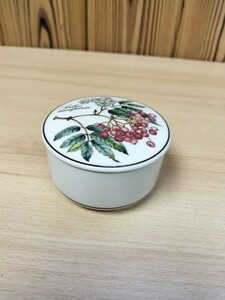 ★Villeroy＆ Boch　ビレロイ＆ ボッホ　小物入れ　丸型　蓋物　陶器製★