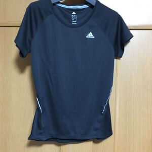 アディダス　adidas 半袖Tシャツ　サイズS