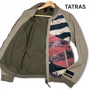 美麗品◎Mサイズ位 タトラス【即完売モデル】TATRAS ROBERT GELLER ナイロン ジャケット ブルゾン カーキ 総柄 ポーランド製 秋冬◎メンズ