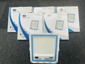 【送料無料・30日間保証付き 】極薄型 LED投光器 100W 5個セット 広角120° 昼光色6000K 11000LM IP67 作業灯 駐車場灯 防水 屋外