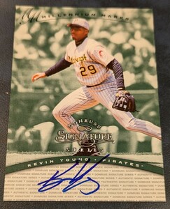 【1997 DONRUSS】Signature Series Millennium Marks KEVIN YOUNG ケビン・ヤング 【シリアルNo.0447】