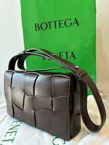 BOTTEGA VENETA カセットバッグ