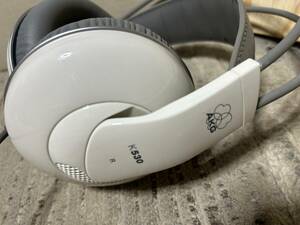 AKG K530