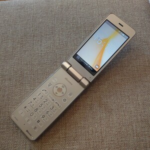 美品 SH-01J docomo ゴールド