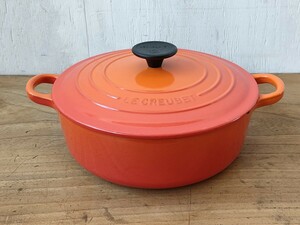 美品 ル・クルーゼ Le Creuset 鋳物 ホーロー 鍋 両手鍋 鉄鍋 ココット・ロンド 24 cm オレンジ 