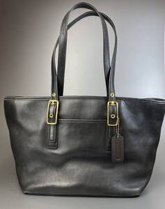 希少美品!!美しい本革仕立て【オールドコーチ old coach】ナッパレザー■ブラックレザーハンドバッグ■トートバッグ■収納力◎レディース■