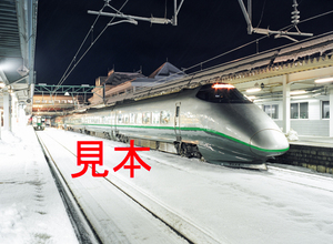 鉄道写真、645ネガデータ、156773700001、新幹線400系（L8編成、降雪）、JR奥羽本線、米坂駅、2009.01.02、（4591×3362）