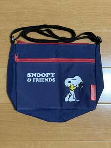 美品！スヌーピー SNOOPY ショルダーバッグ カバン 肩掛けカバン 肩掛けバッグ