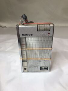 C2-3A60 昭和レアレトロ SANYO サンヨー Cadnica　トランジスターラジオ 7C-615 ジャンク　当時物　6a/6c