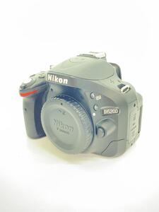 Nikon◆デジタル一眼カメラ D5200 ダブルズームキット [ブラック]