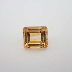 イエロートパーズ（5.215ct）