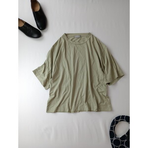 MARGARET HOWELL マーガレットハウエル SOFT COTTON JERSEY コットン 半袖Tシャツ カーキ 2