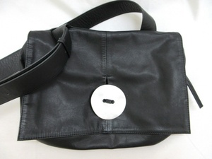 kawa-kawa カワカワ ショルダーバッグ 包　Bags ブラック MADE IN JAPAN