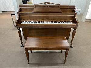 ニューヨーク スタインウェイF型(コンソール) NY製Steinway&Sons 1984年頃製造(S/N48万番代)