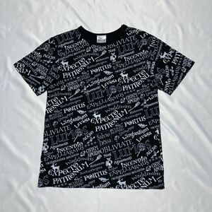 Harry Potter ハリーポッター 総柄 半袖 Tシャツ M ニンバス2000 魔法書